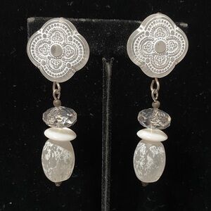 1970’s vintage White Dangle clip on Earrings